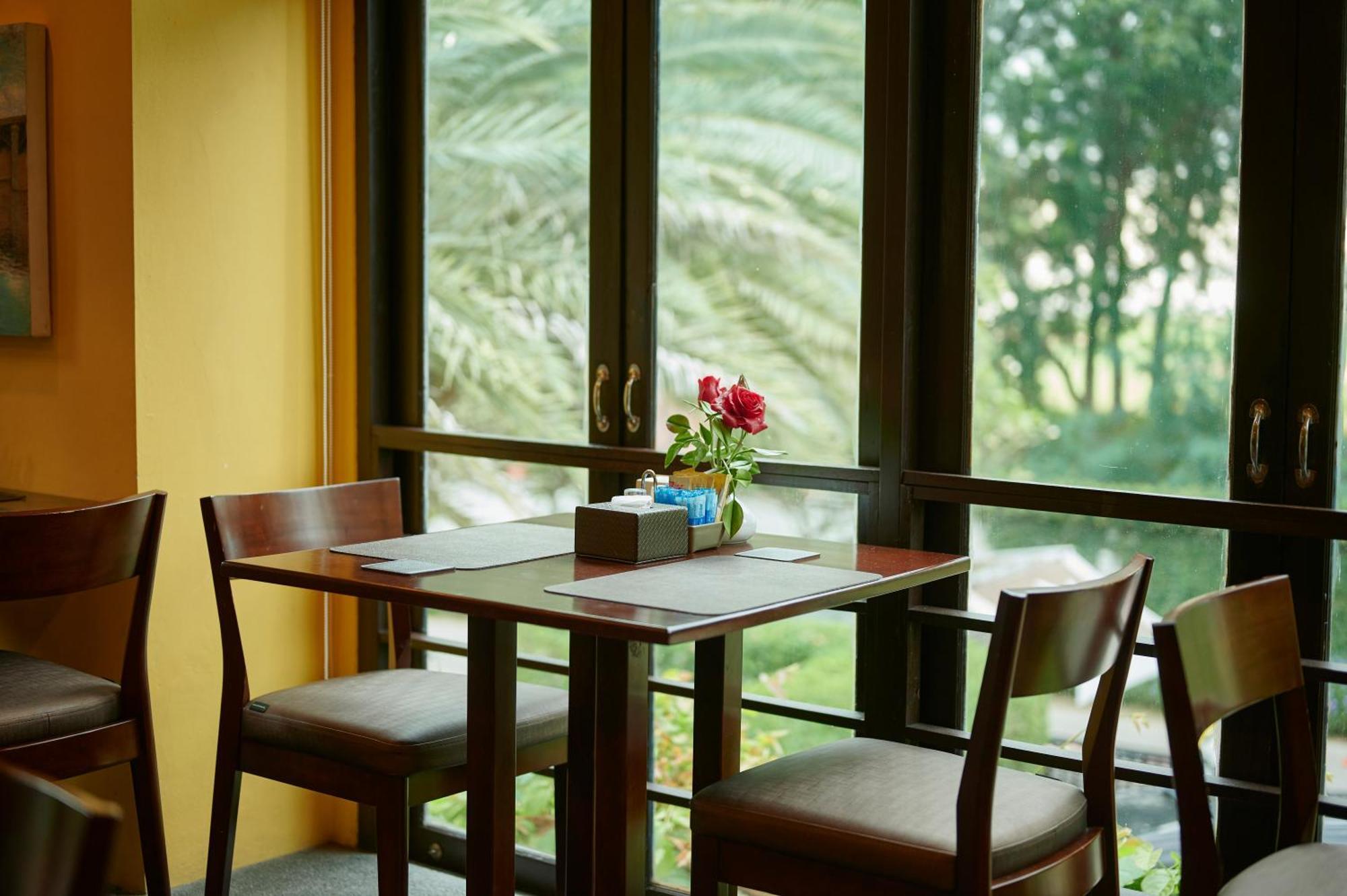 The Bihai Hua Hin Luaran gambar